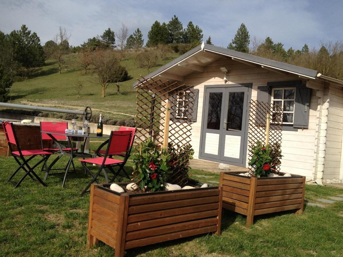 Maison De Vacances Avec Ses Petits Chalets Aouste-sur-Sye Екстер'єр фото